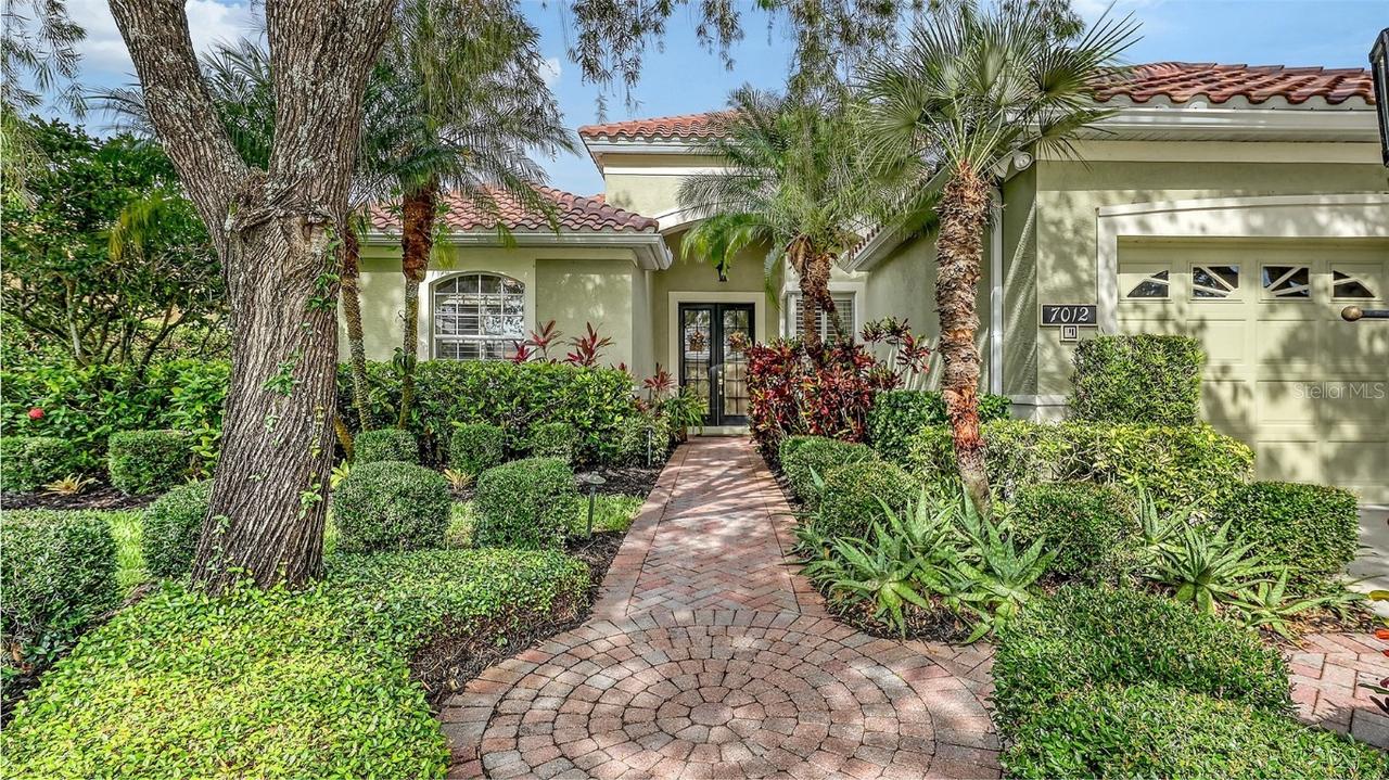 7012 Treymore Ct., Sarasota, FL 34243
