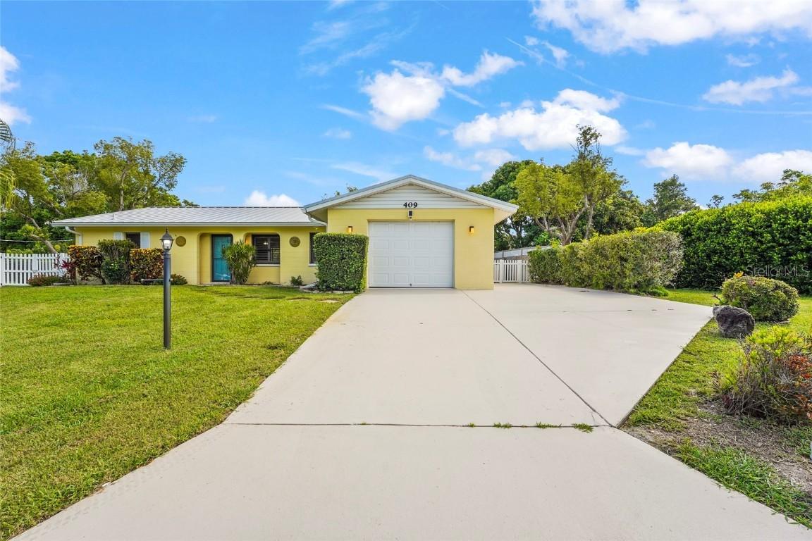 409 Archibald Ave., Sarasota, FL 34243