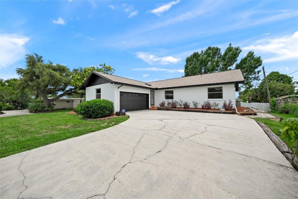 6738 Avenue D, Sarasota, FL 34231
