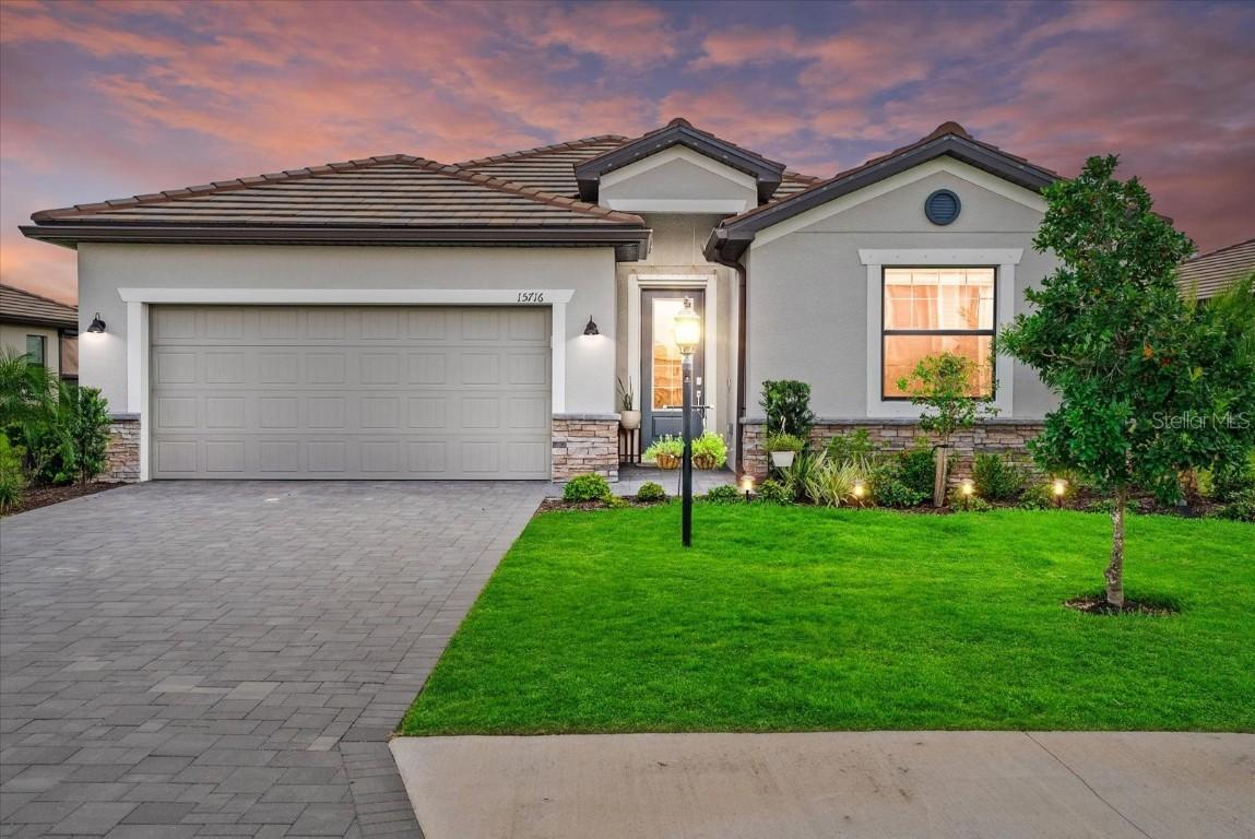 15716 Barefoot Beach Dr., Bradenton, FL 34211