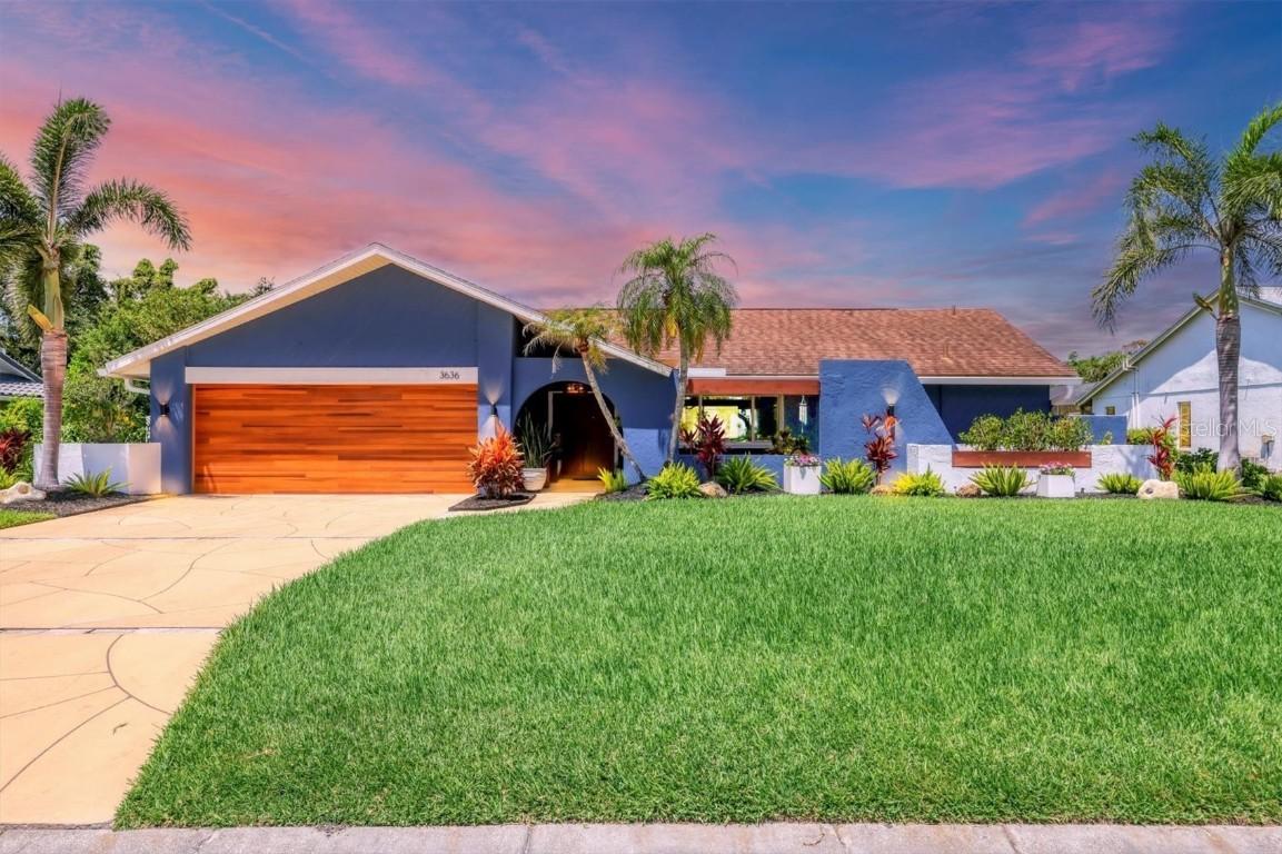3636 Torrey Pines Blvd., Sarasota, FL 34238