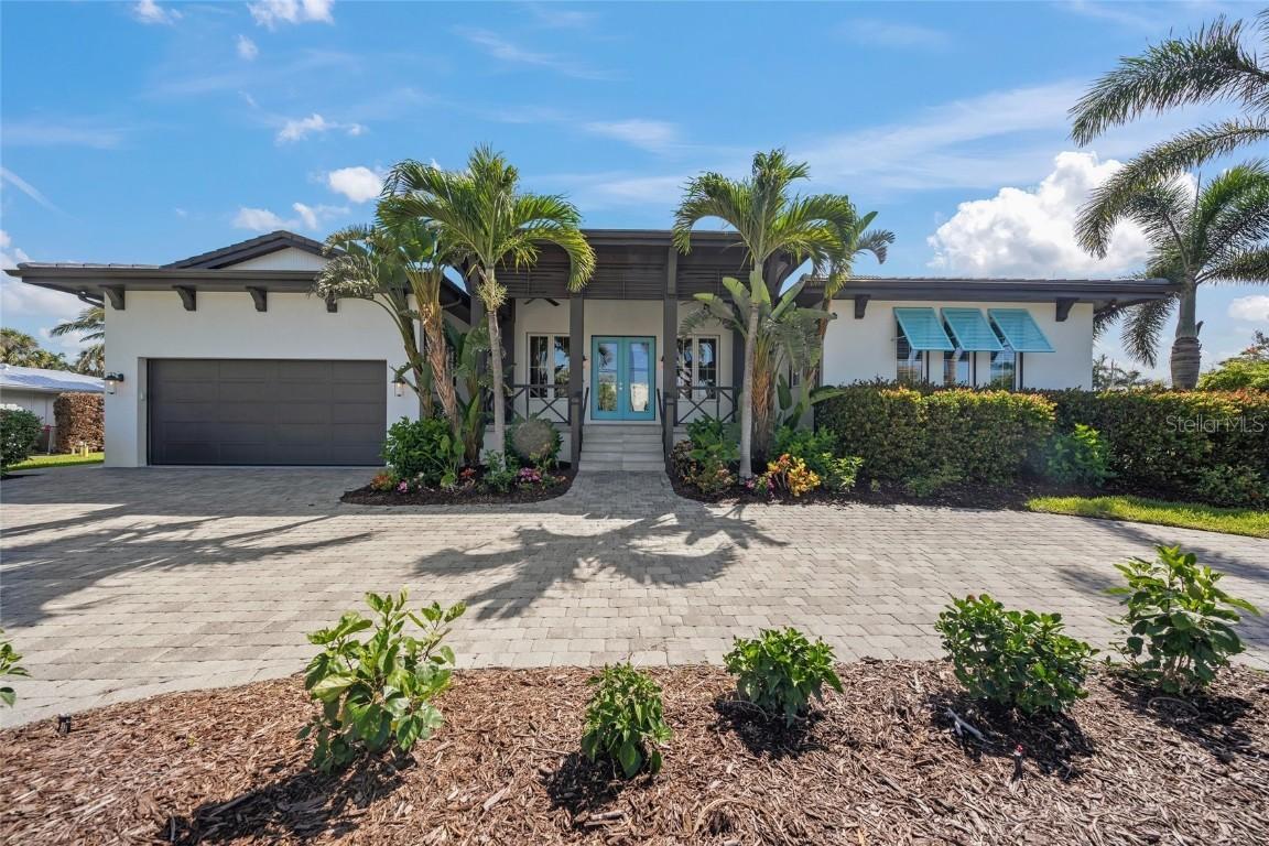5569 Cape Leyte Dr., Sarasota, FL 34242