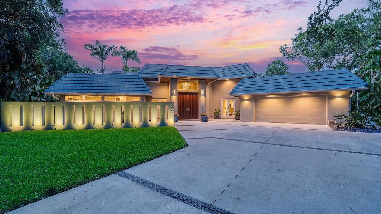 1627 Peregrine Point Ct., Sarasota, FL 34231
