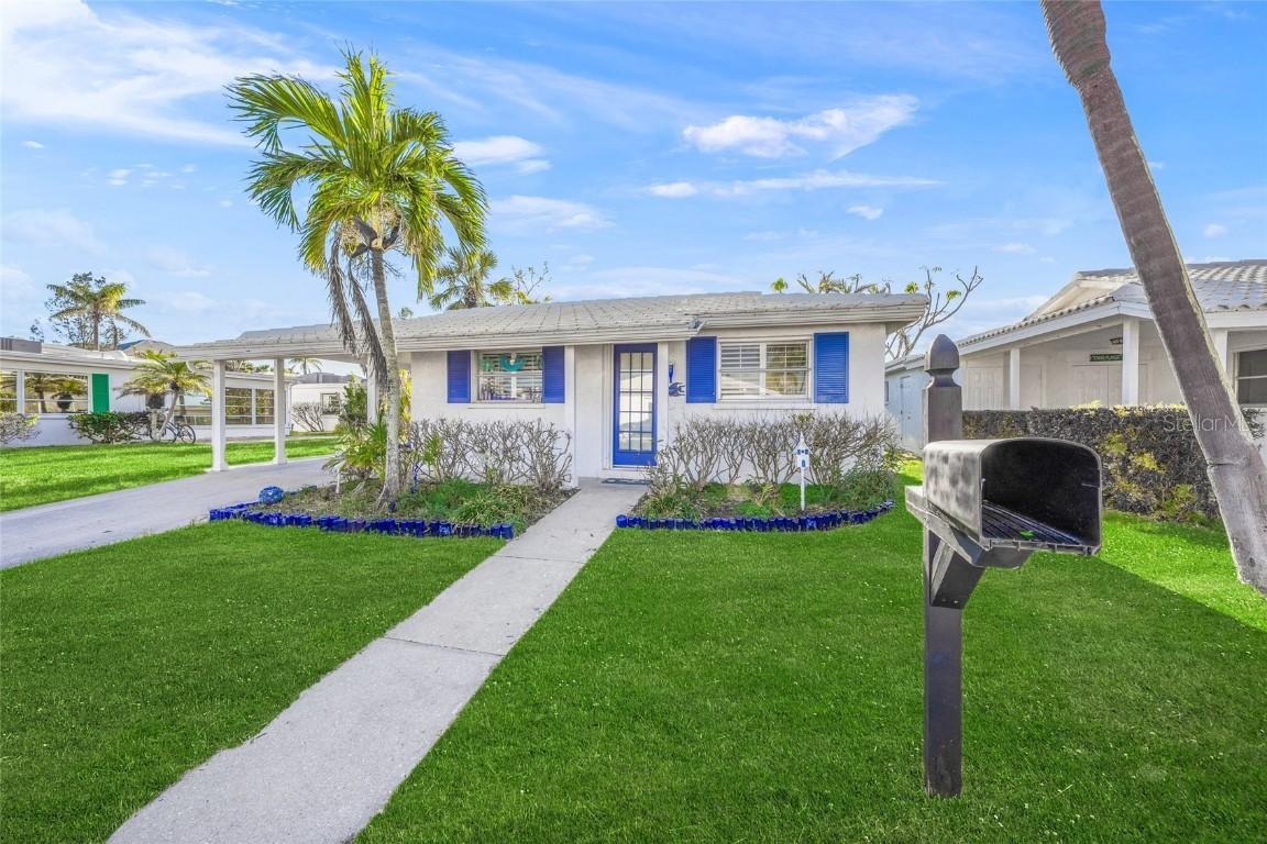 655 Spanish Way, Longboat Key, FL 34228