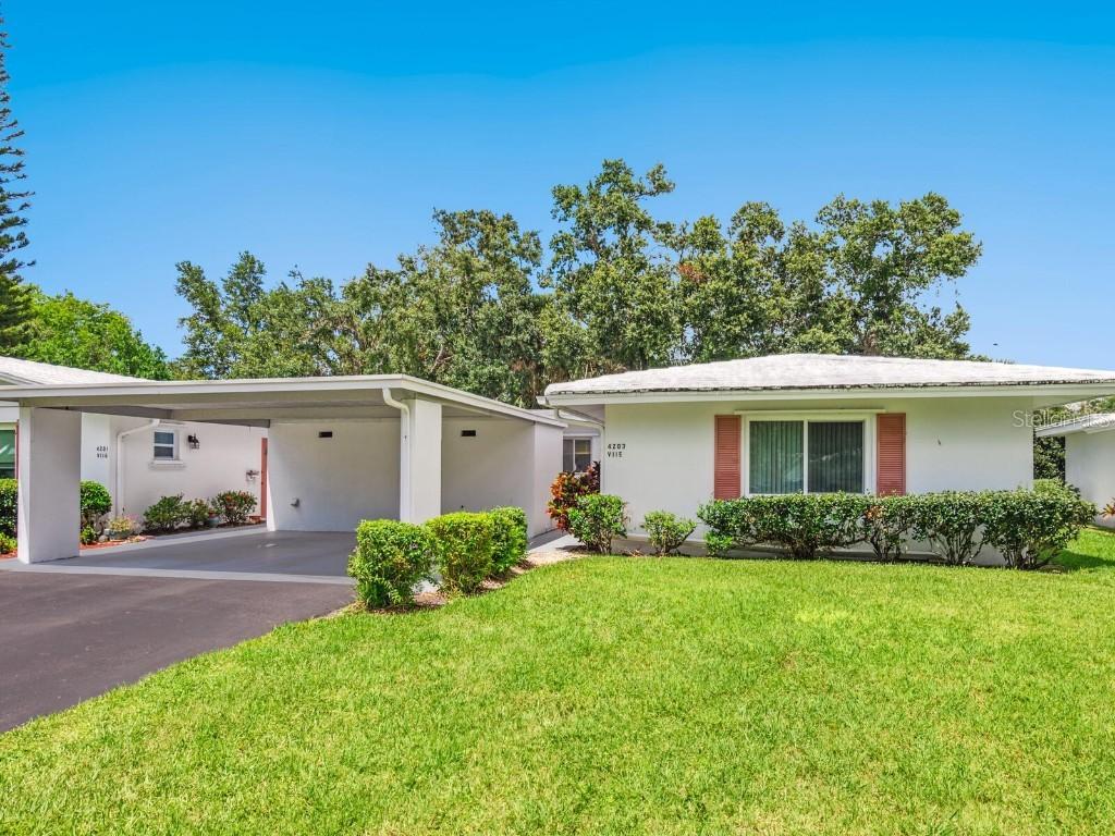 4203 Schwalbe Dr. #115, Sarasota, FL 34235