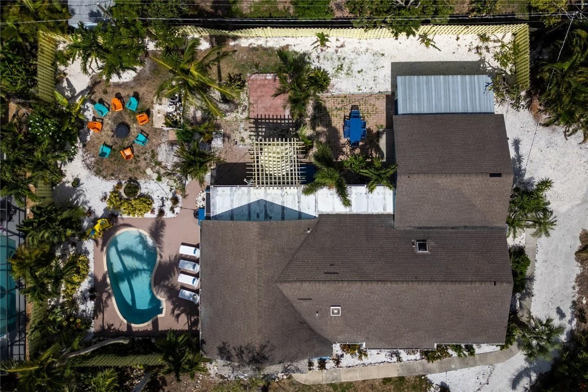 8709 9th Ave., Bradenton, FL 34209