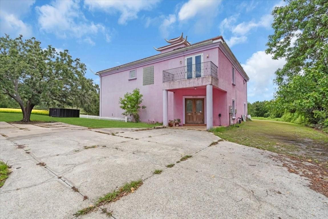 4105 37th St., Bradenton, FL 34208