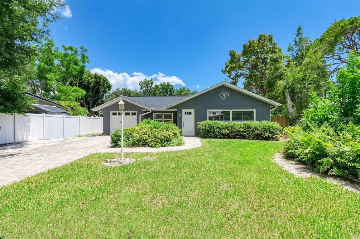 5415 13th Avenue Dr., Bradenton, FL 34209
