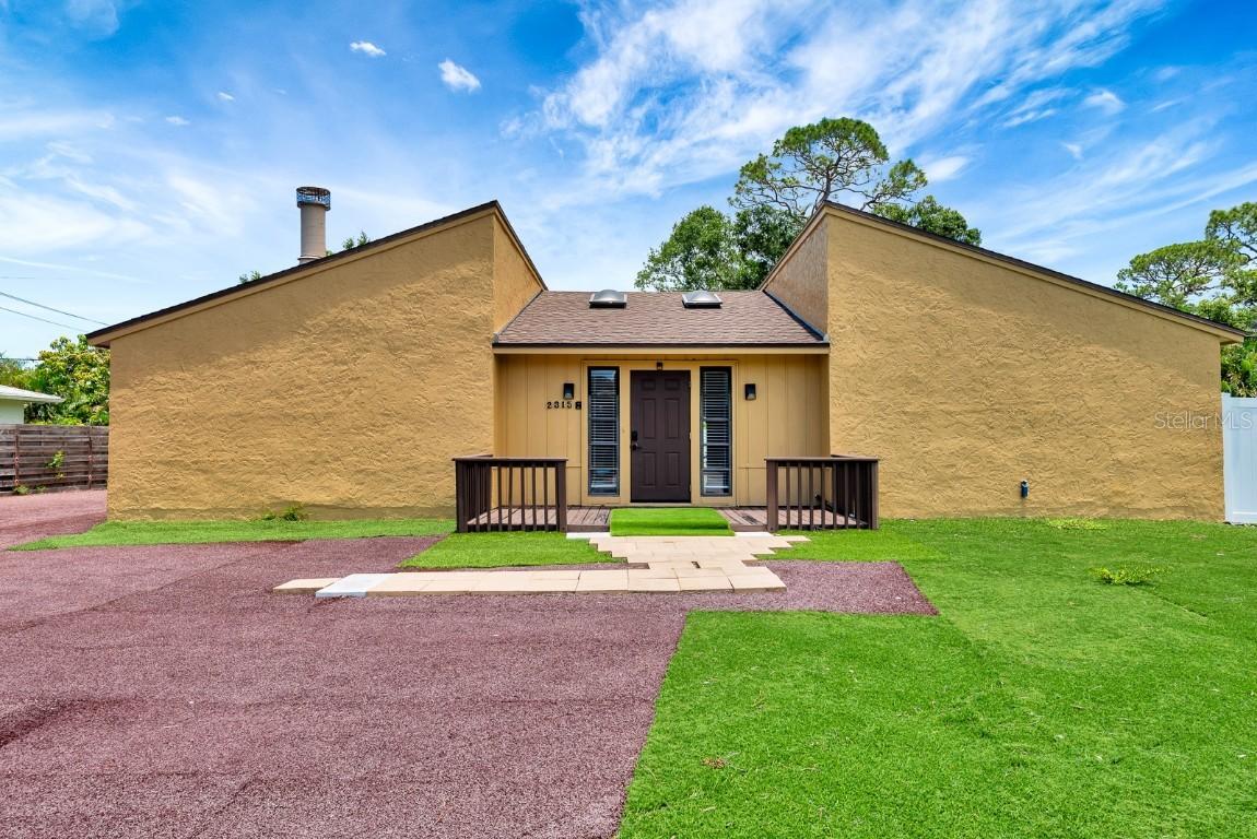 2315 Riverwood Pines Dr., Sarasota, FL 34231