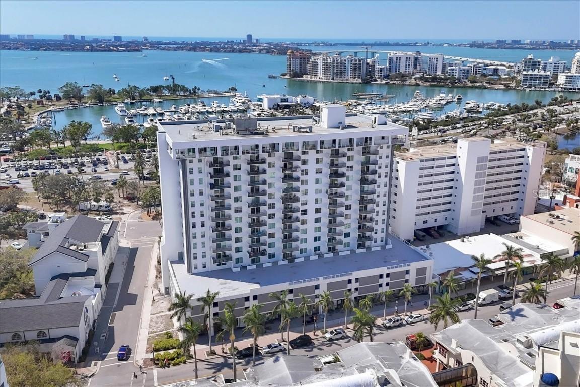 101 S Gulfstream Ave. #15C, Sarasota, FL 34236