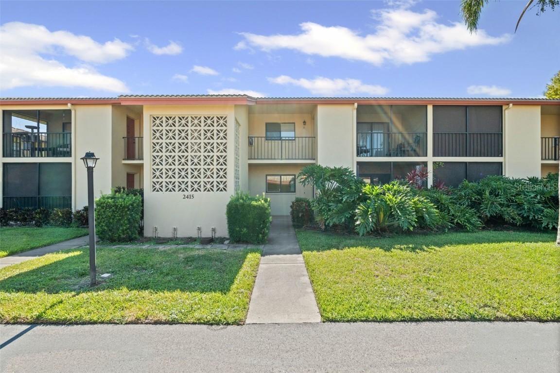 2415 Bayshore Gardens Pkwy. #2, Bradenton, FL 34207