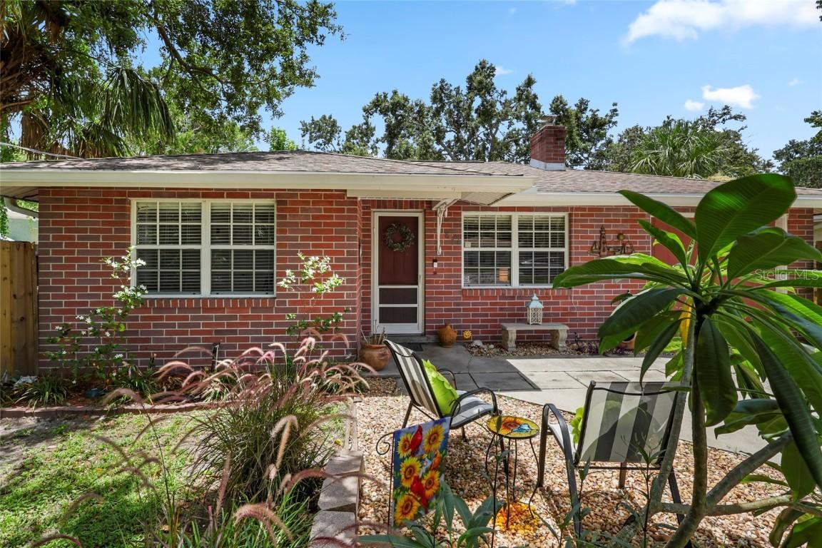 846 42nd St., Sarasota, FL 34234
