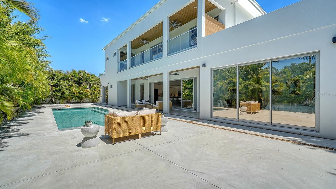 2124 Clematis Pl., Sarasota, FL 34239
