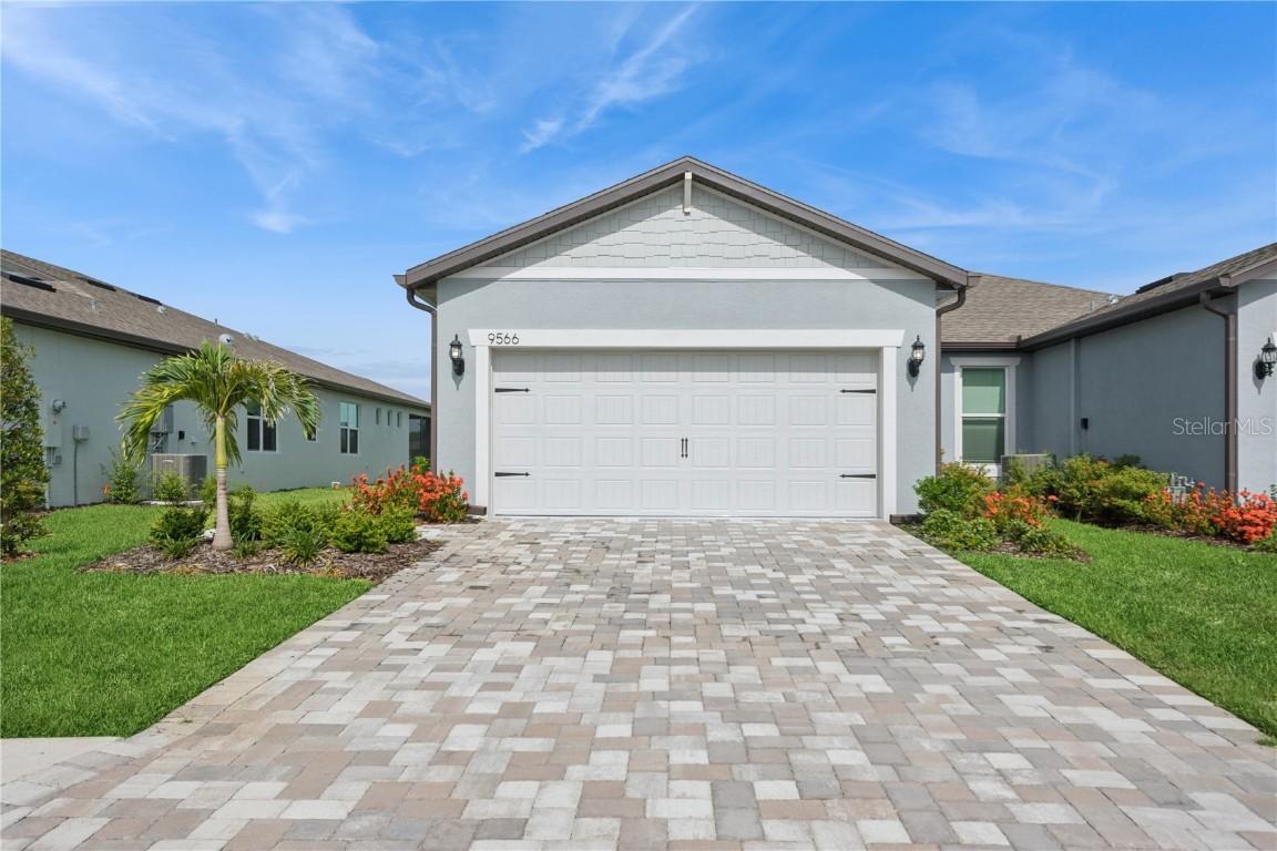 9566 Coastline Way, Parrish, FL 34219