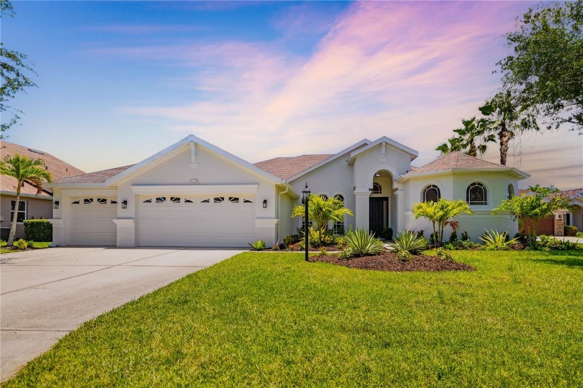 7727 Heyward Cir., University Park, FL 34201