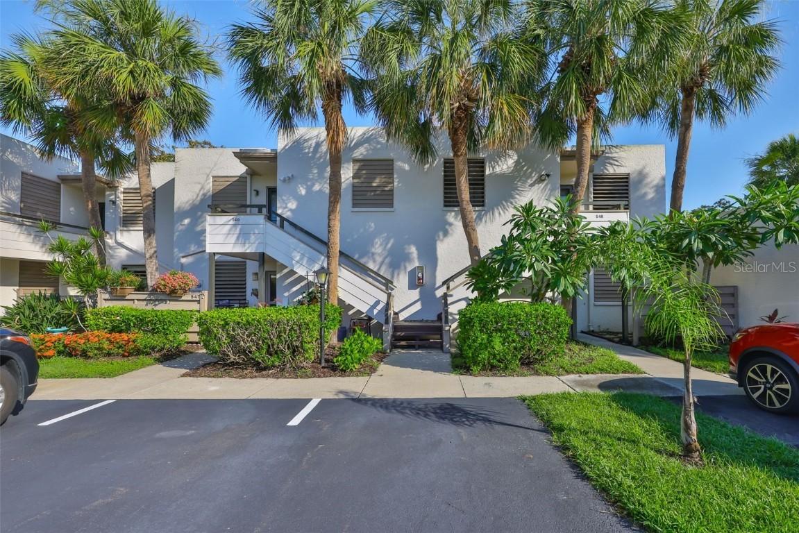 548 Lakeside Dr., Bradenton, FL 34210