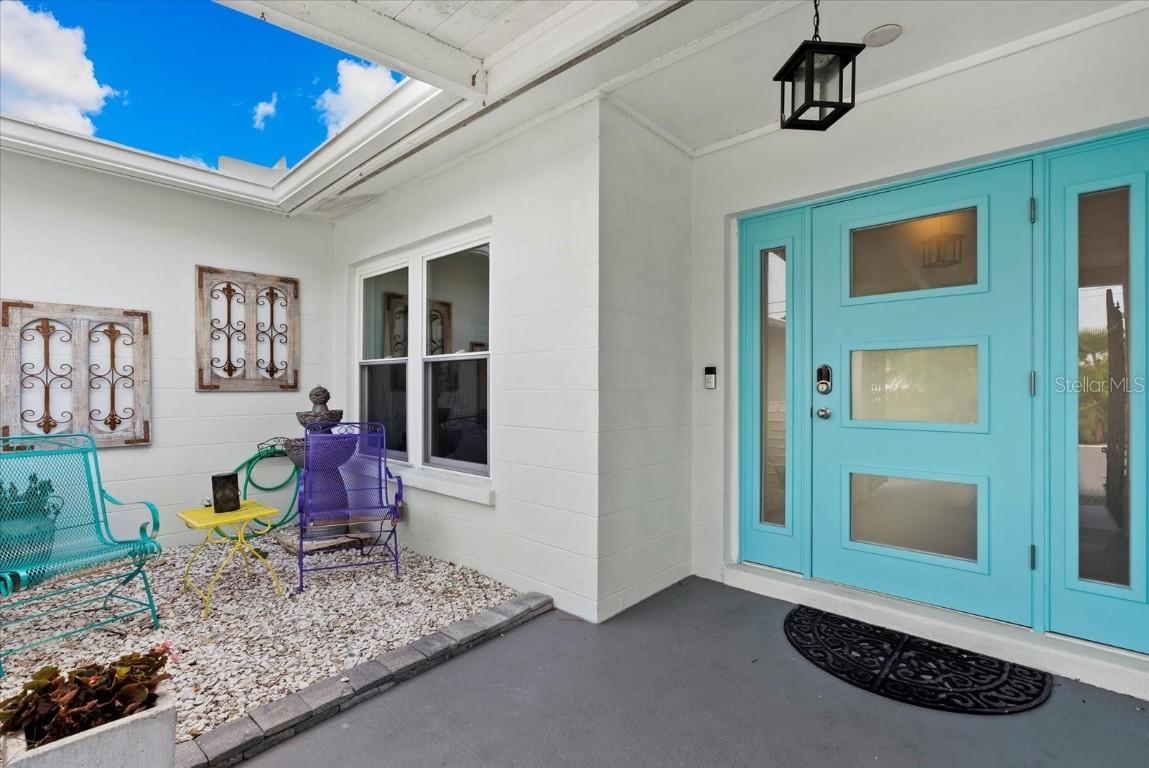538 Magellan Dr., Sarasota, FL 34243
