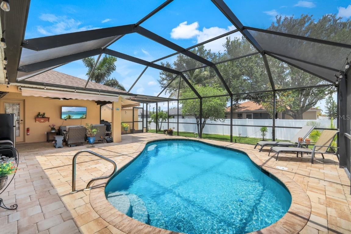 502 NW 7th Ave., Cape Coral, FL 33993
