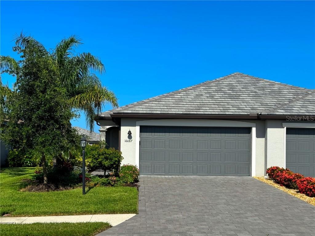 16087 Sunny Day Dr., Bradenton, FL 34211