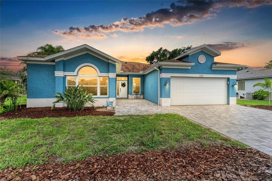 220 39th St., Bradenton, FL 34208