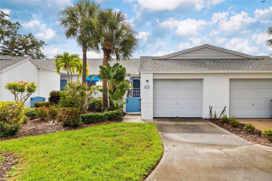 805 Waterside Ln., Bradenton, FL 34209