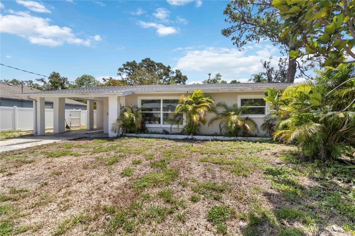 5319 24th St., Bradenton, FL 34207
