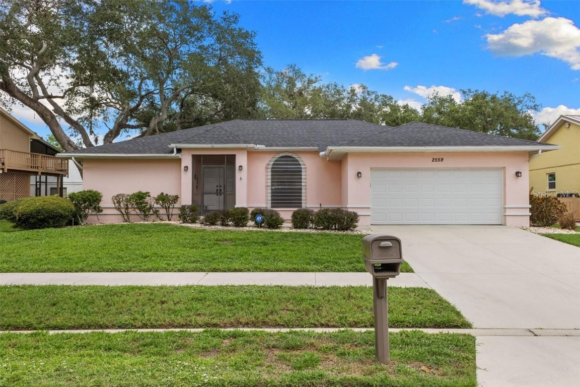 2559 Wood Oak Dr., Sarasota, FL 34232