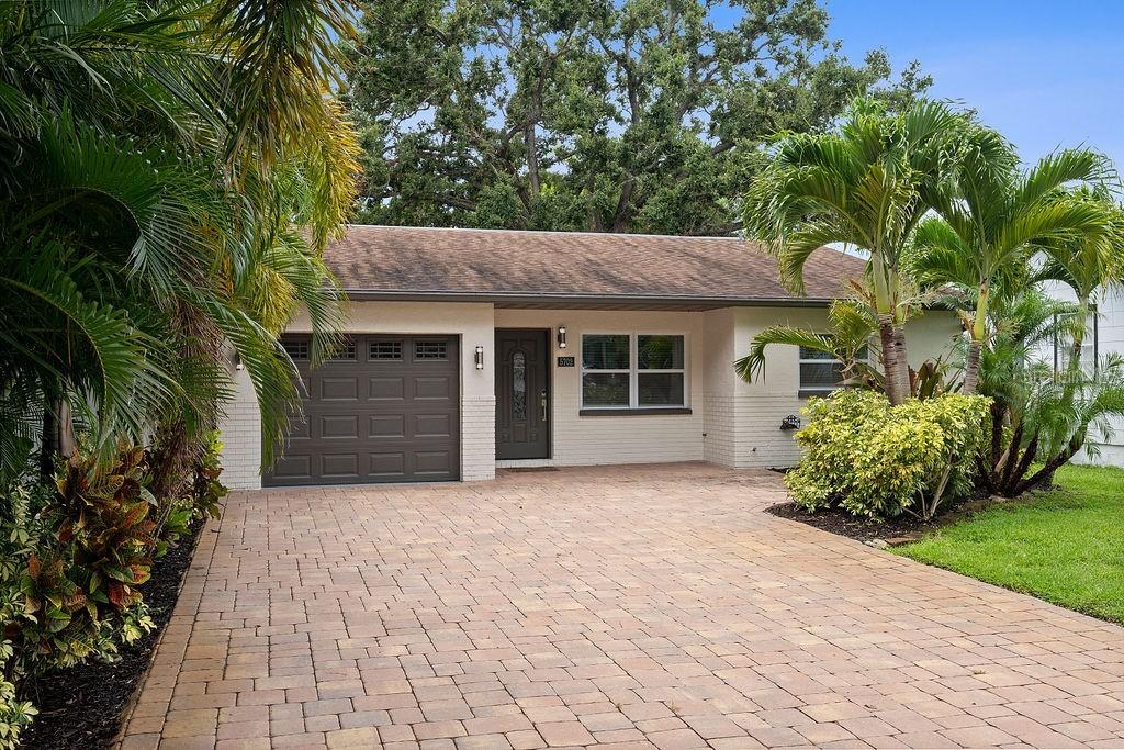 5702 Tangerine Ave., Gulfport, FL 33707