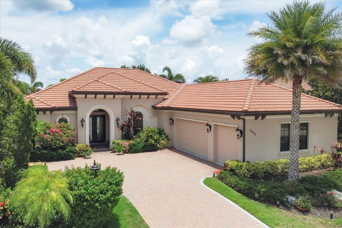 7605 Haddington Cove, Lakewood Ranch, FL 34202