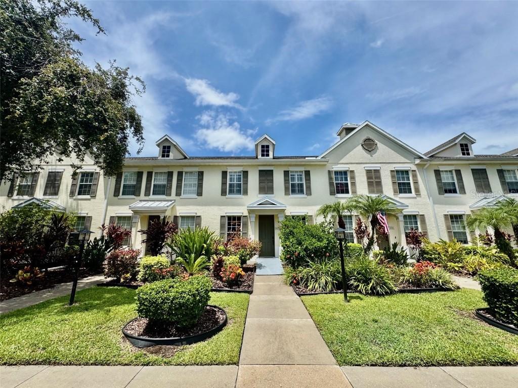 5620 Whitehead St., Bradenton, FL 34203