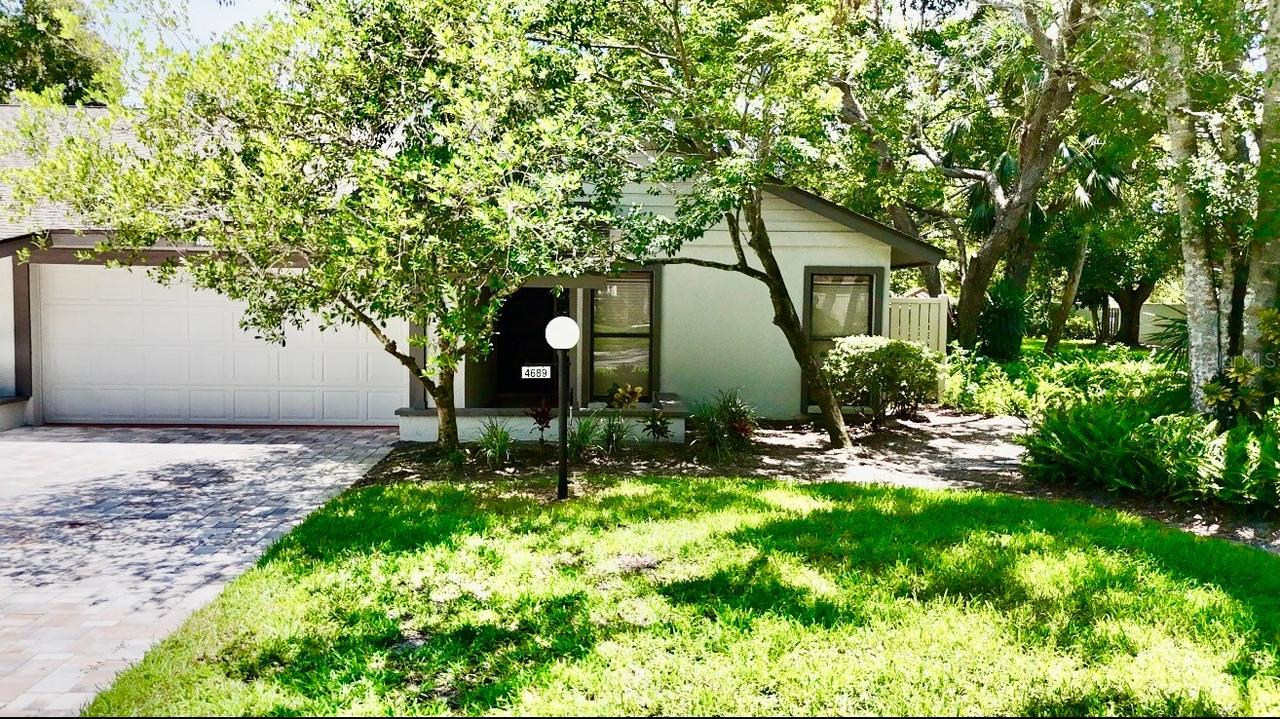 4689 Oak Forest Dr. #1, Sarasota, FL 34231
