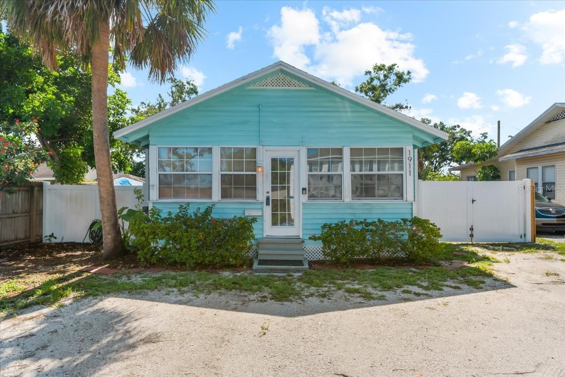 1911 26th St., Bradenton, FL 34205