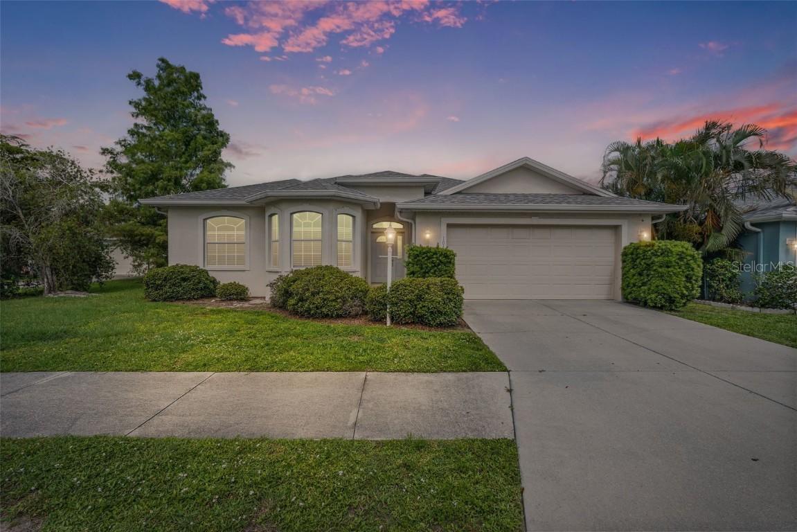 1042 Whitegate Ct., Sarasota, FL 34232