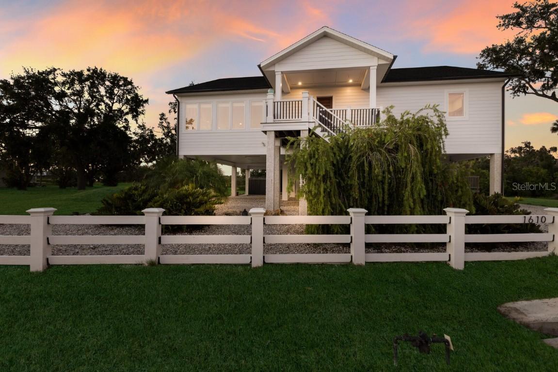 1610 Bayshore Dr., Terra Ceia, FL 34250