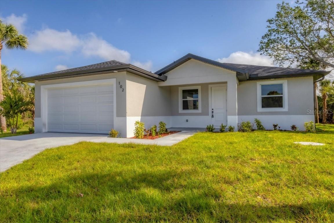 102 Arrow Ln., Rotonda West, FL 33947