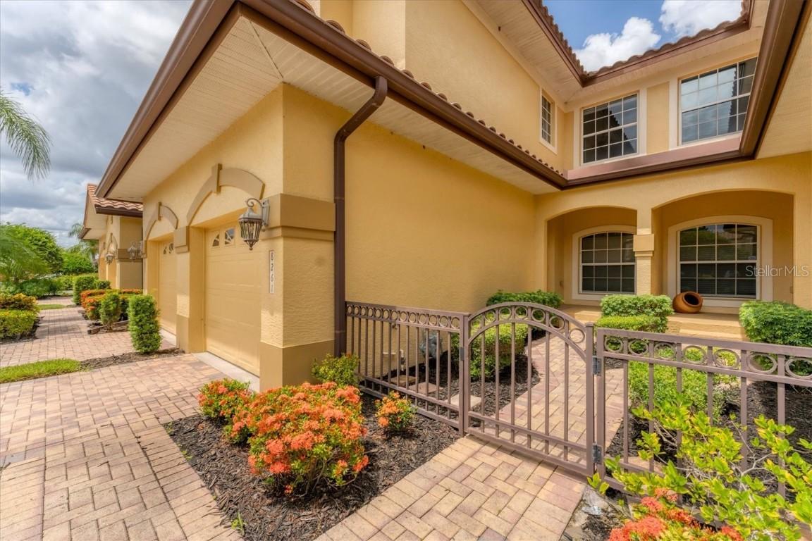 8261 Miramar Way, Lakewood Ranch, FL 34202