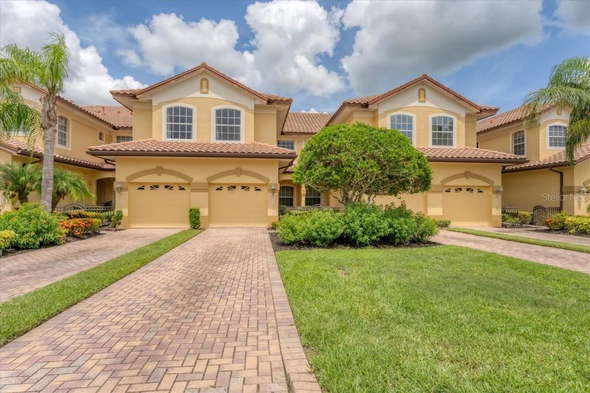8261 Miramar Way, Lakewood Ranch, FL 34202