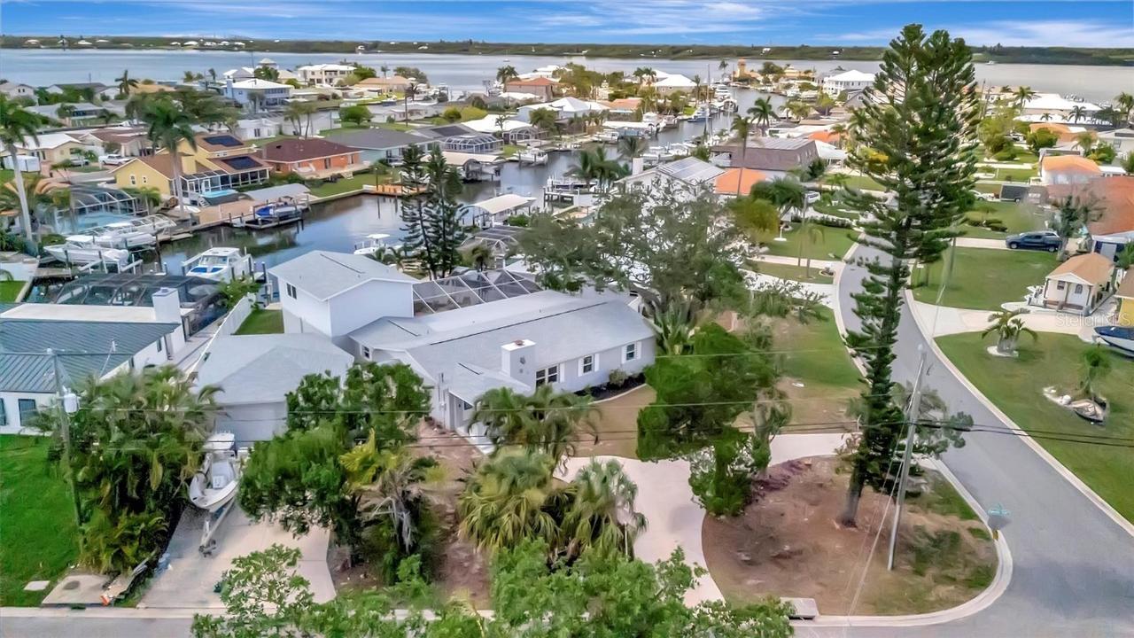 4819 Palmetto Point Dr., Palmetto, FL 34221