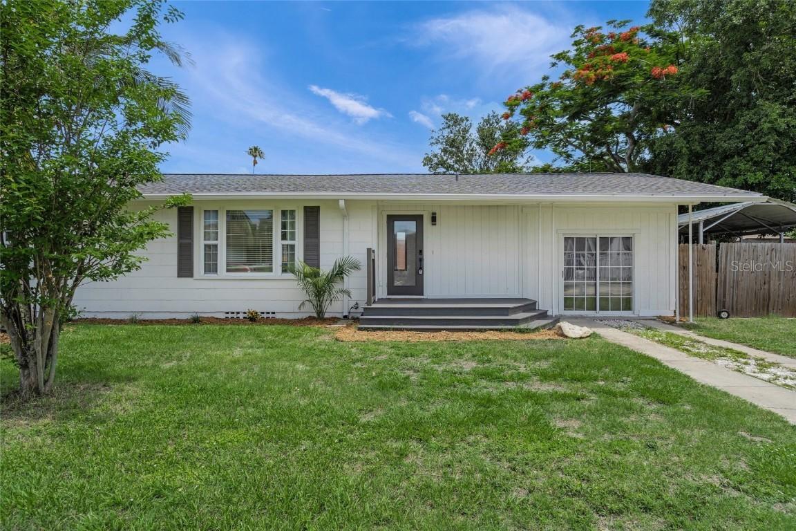 3310 W 9th Ave., Bradenton, FL 34205