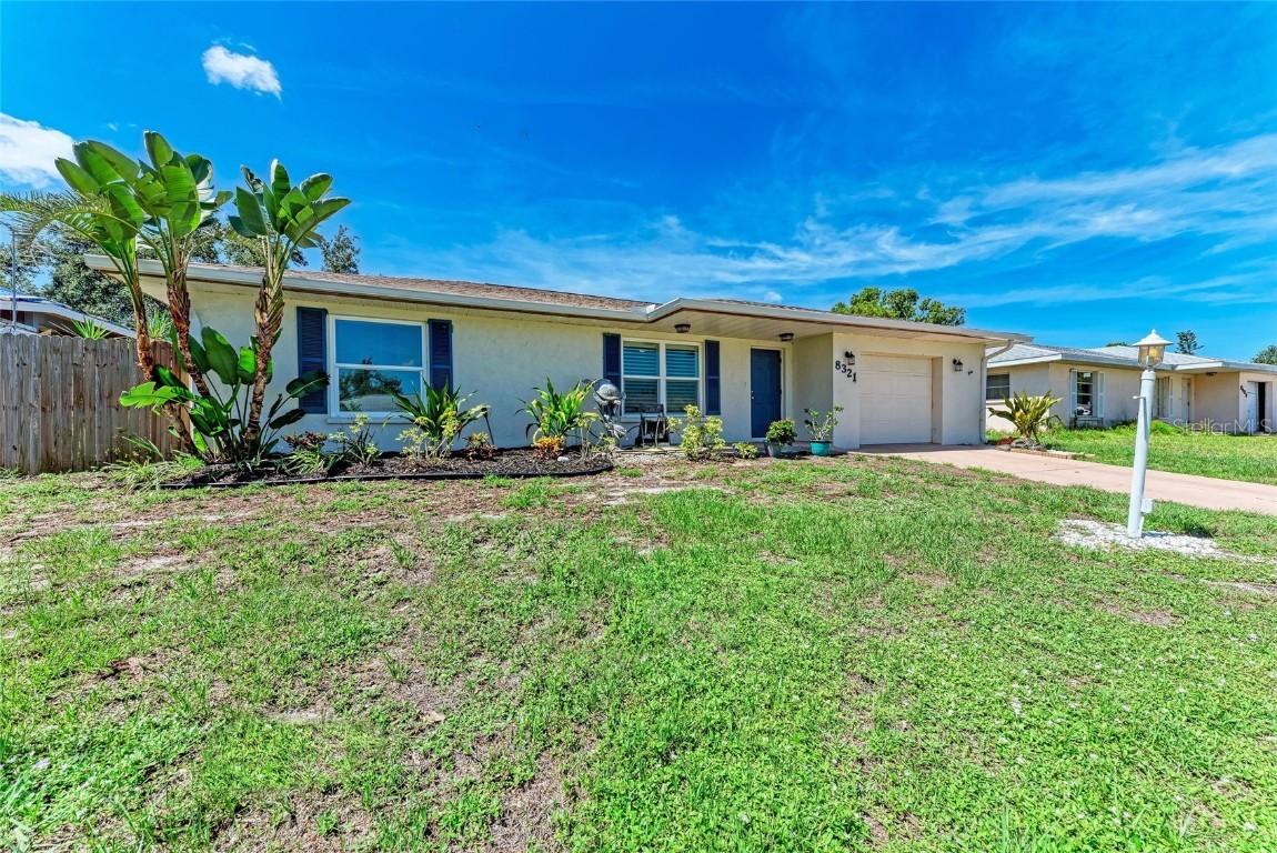 8321 43rd Ave W Ave., Bradenton, FL 34209