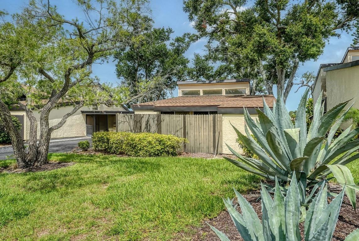 718 White Pine Tree Rd. #80, Venice, FL 34285