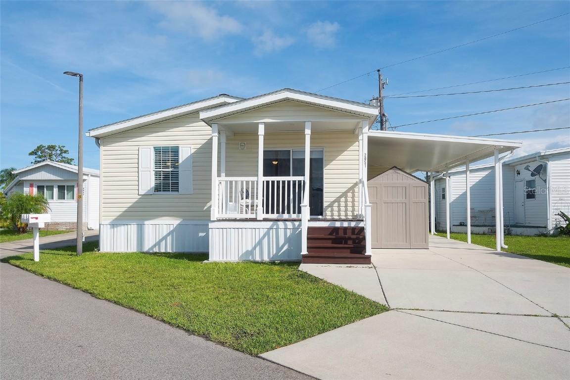 2051 S Mobile Estates Dr., Sarasota, FL 34231