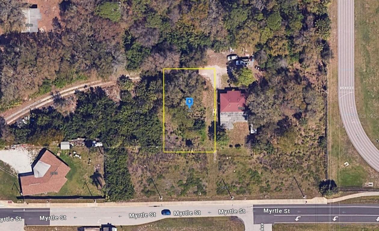 1999 Carmichael Ave., Sarasota, FL 34234