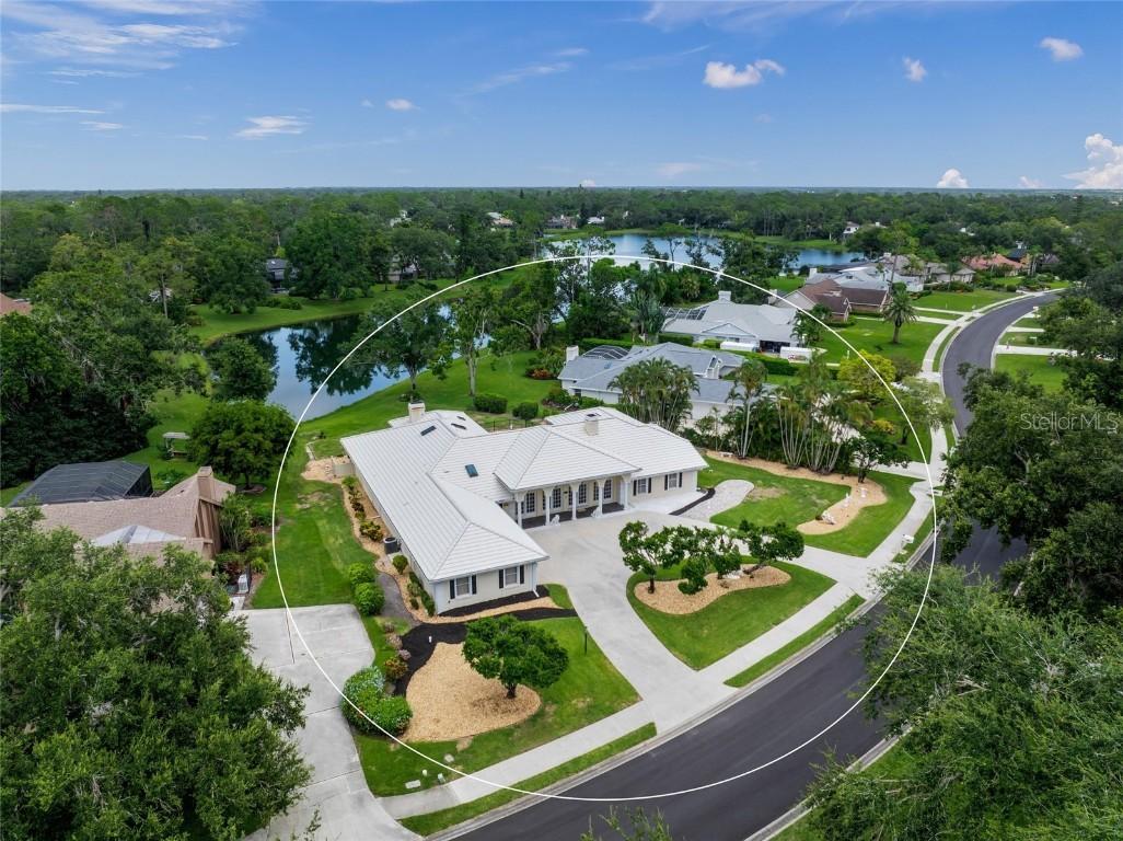 7421 Weeping Willow Blvd., Sarasota, FL 34241