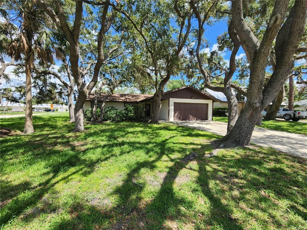 5629 Boulder Blvd., Sarasota, FL 34233