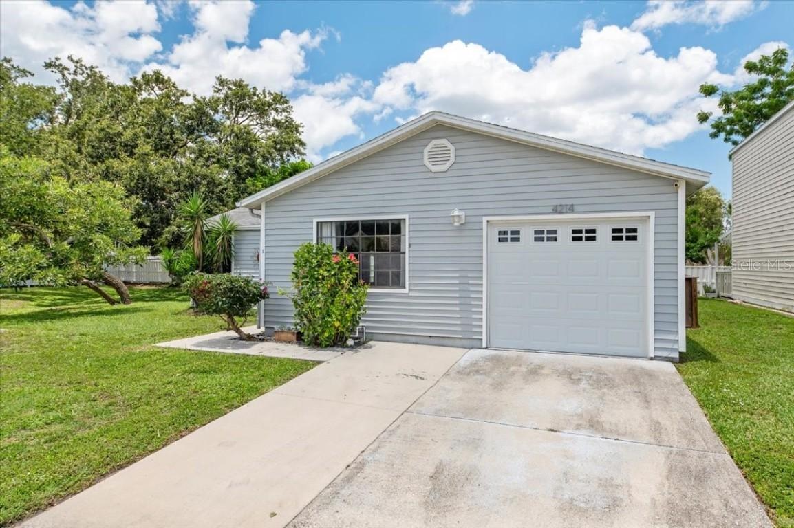 4214 38th St., Bradenton, FL 34205