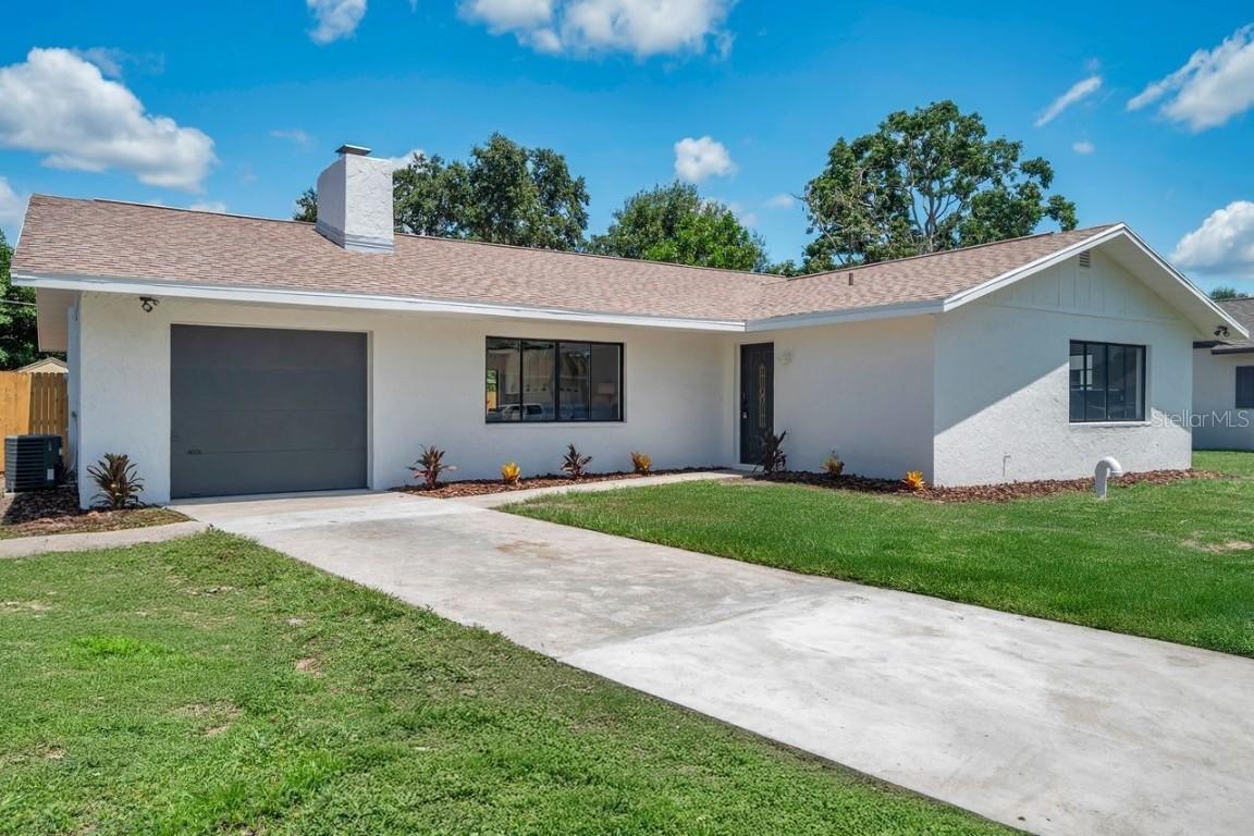 5032 Barcelona Ave., Sarasota, FL 34235