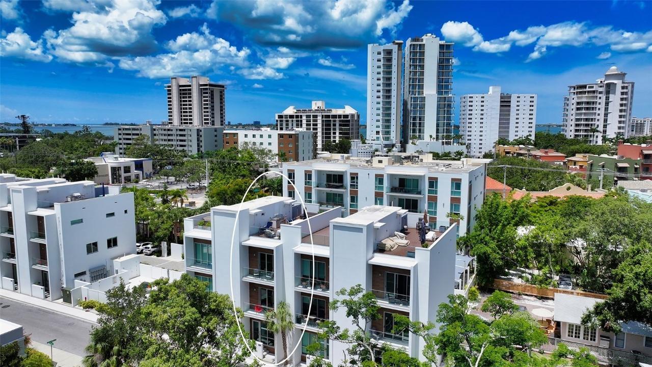 626 Rawls Ave., Sarasota, FL 34236