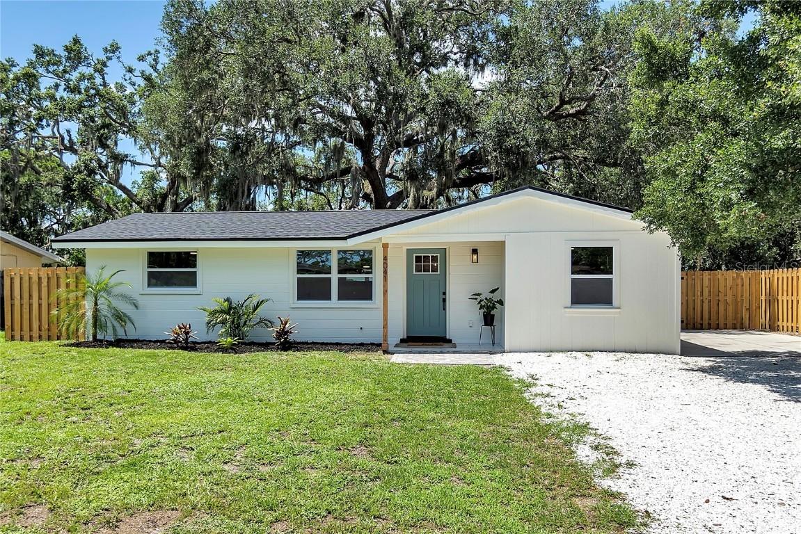 4041 Linwood St., Sarasota, FL 34232