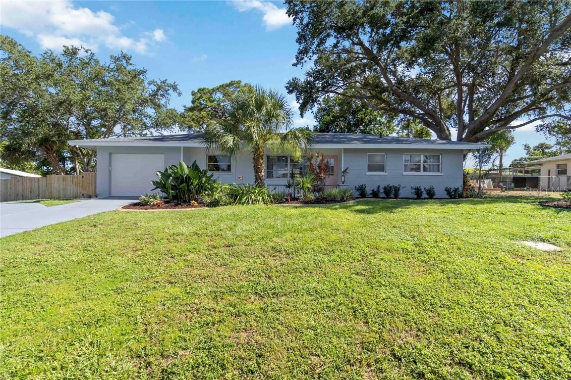 3011 Bougainvillea St., Sarasota, FL 34239